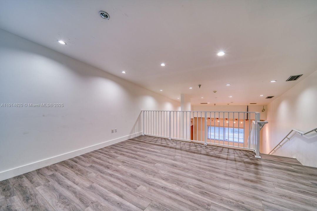 Active With Contract: $2,400 (0 beds, 0 baths, 0 Square Feet)