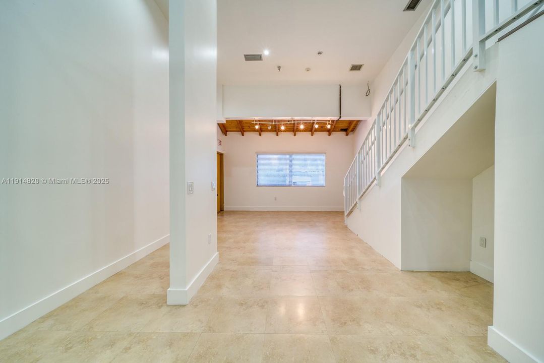 Active With Contract: $2,400 (0 beds, 0 baths, 0 Square Feet)