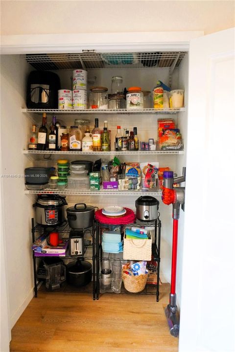 For Sale: $340,000 (2 beds, 2 baths, 1208 Square Feet)