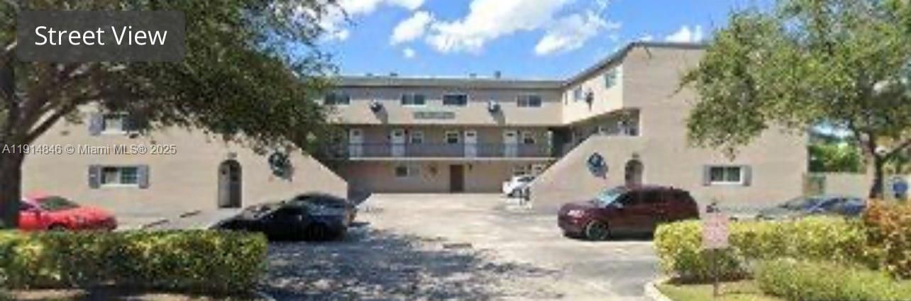 Под контрактом: $2,100 (2 спален, 1 ванн, 896 Квадратных фут)