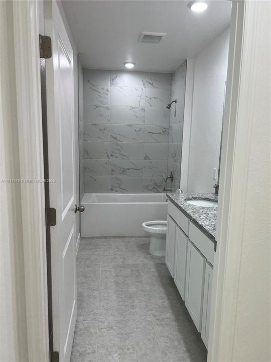 出租: $2,075 (4 贝兹, 2 浴室, 0 平方英尺)