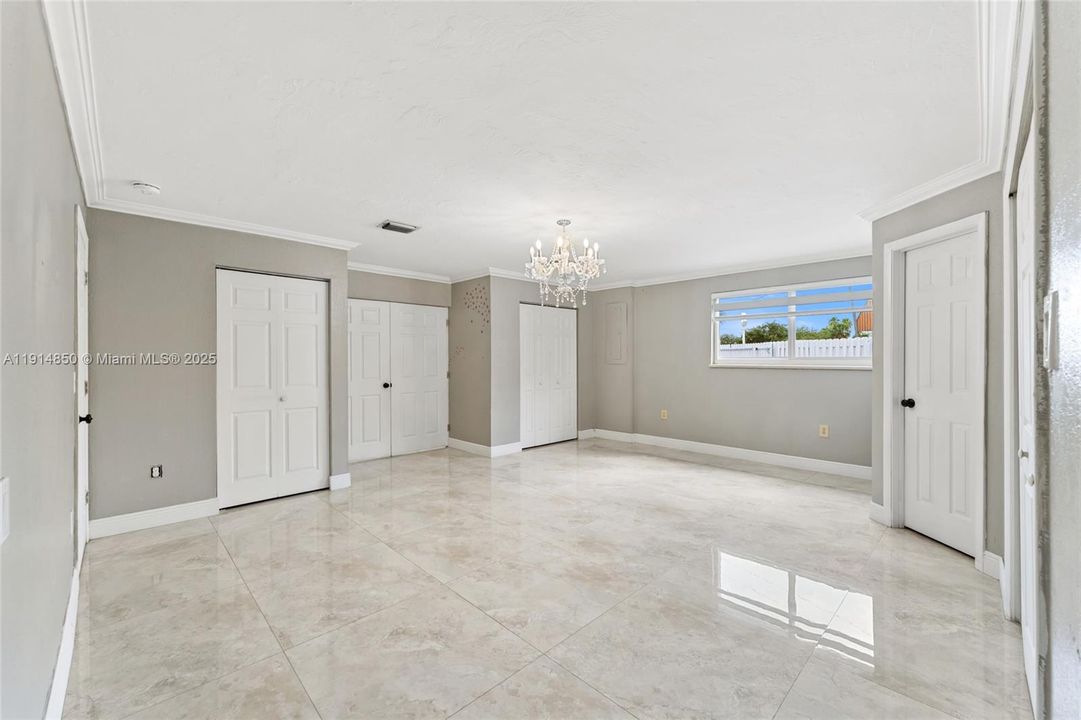 For Rent: $3,400 (2 beds, 2 baths, 2518 Square Feet)