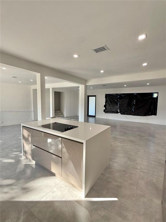 En Renta: $4,700 (3 camas, 2 baños, 1617 Pies cuadrados)