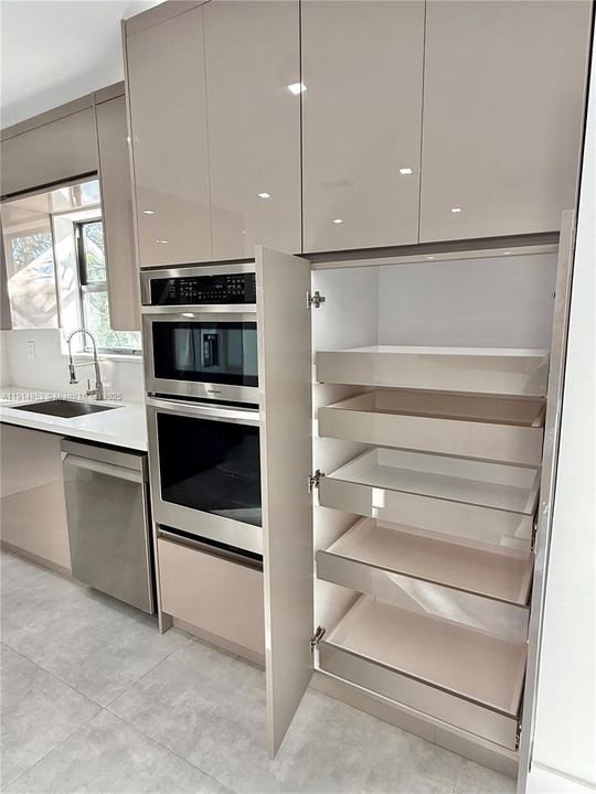 En Renta: $4,700 (3 camas, 2 baños, 1617 Pies cuadrados)