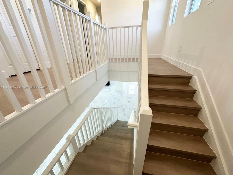 For Rent: $7,150 (5 beds, 4 baths, 3888 Square Feet)