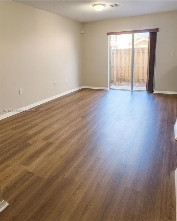 Active With Contract: $2,260 (3 beds, 2 baths, 1657 Square Feet)