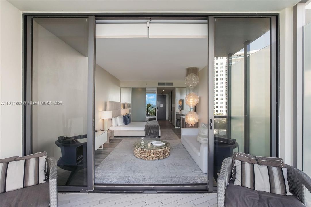 For Sale: $1,075,000 (0 beds, 1 baths, 490 Square Feet)