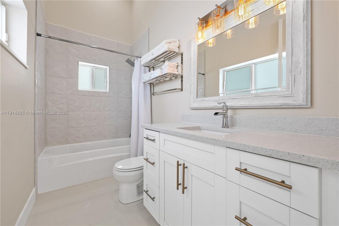 For Rent: $10,000 (3 beds, 3 baths, 1342 Square Feet)