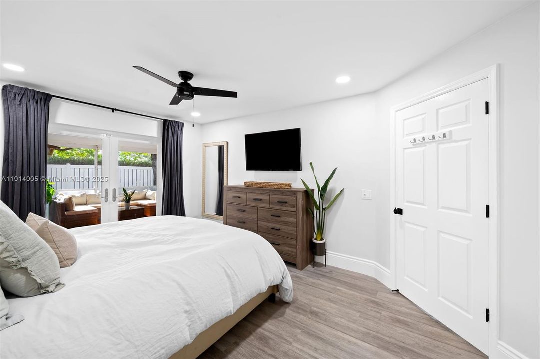 Activo con contrato: $585,000 (3 camas, 2 baños, 1760 Pies cuadrados)