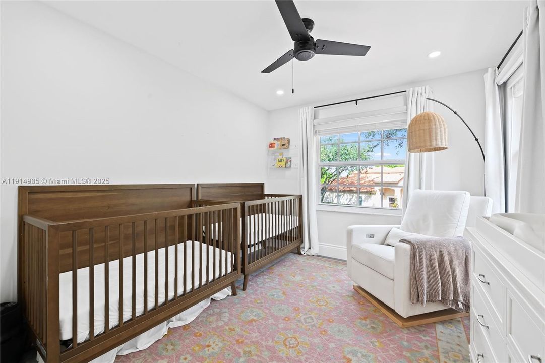 Activo con contrato: $585,000 (3 camas, 2 baños, 1760 Pies cuadrados)