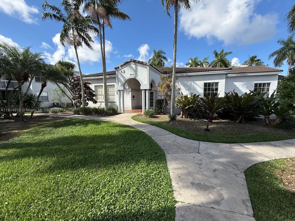 Недавно арендовано: $2,500 (2 спален, 2 ванн, 1128 Квадратных фут)