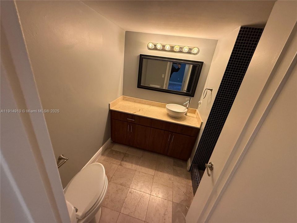 Недавно арендовано: $2,500 (2 спален, 2 ванн, 1128 Квадратных фут)