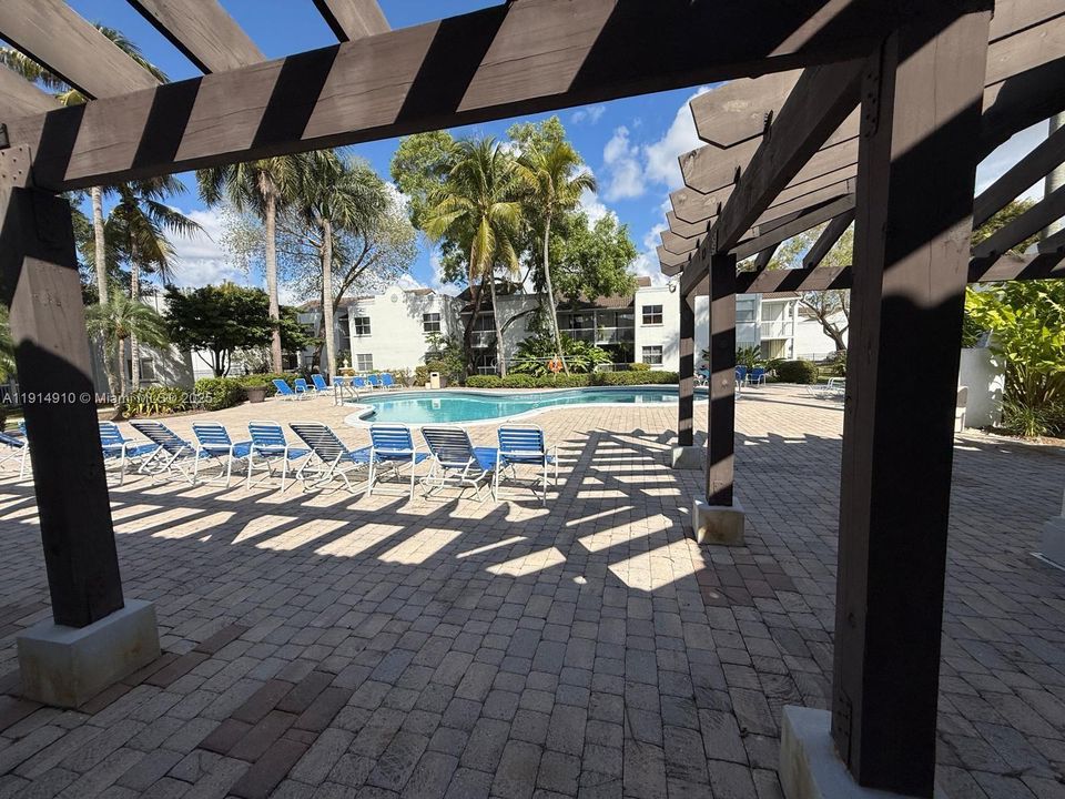 Недавно арендовано: $2,500 (2 спален, 2 ванн, 1128 Квадратных фут)