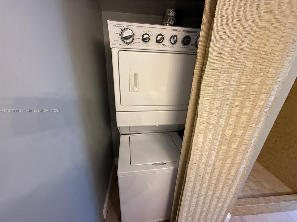 Недавно арендовано: $2,500 (2 спален, 2 ванн, 1128 Квадратных фут)