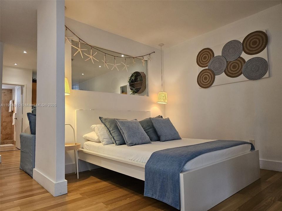 En Venta: $400,000 (0 camas, 1 baños, 414 Pies cuadrados)