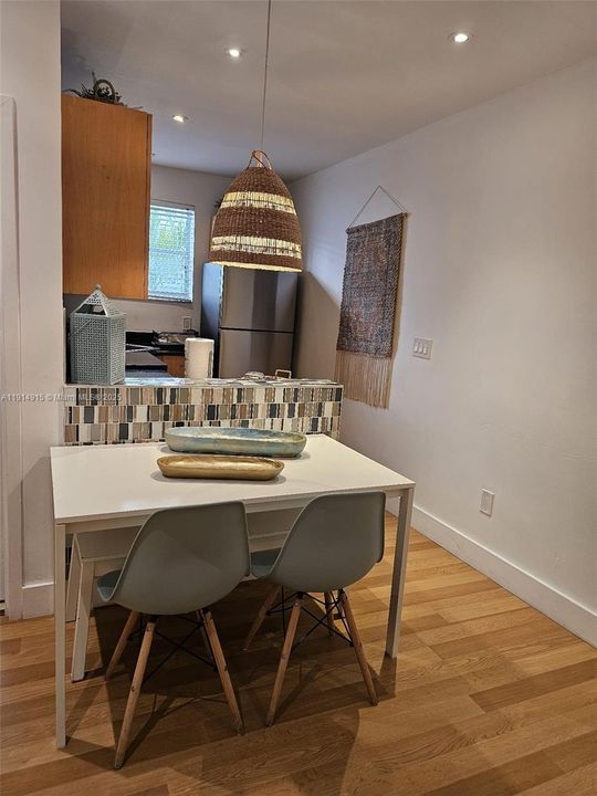 En Venta: $400,000 (0 camas, 1 baños, 414 Pies cuadrados)