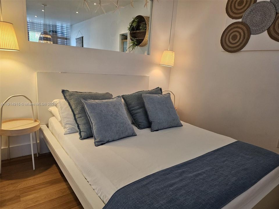 En Venta: $400,000 (0 camas, 1 baños, 414 Pies cuadrados)