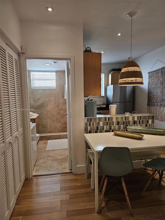 En Venta: $400,000 (0 camas, 1 baños, 414 Pies cuadrados)