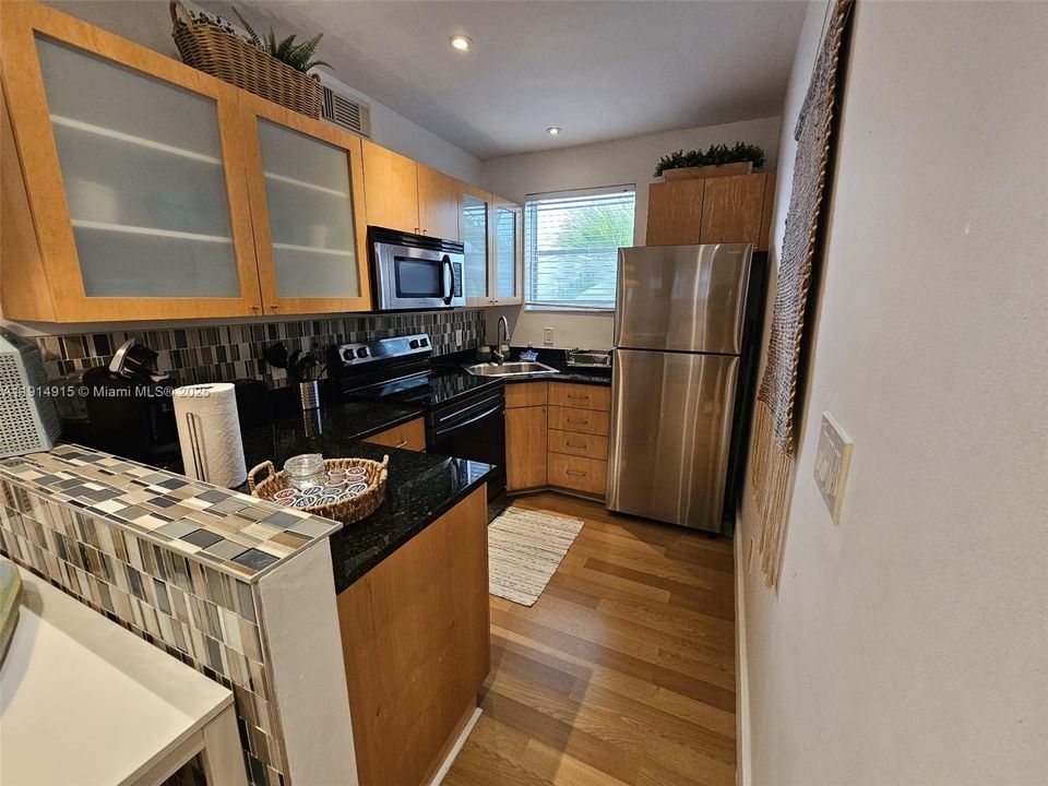 En Venta: $400,000 (0 camas, 1 baños, 414 Pies cuadrados)