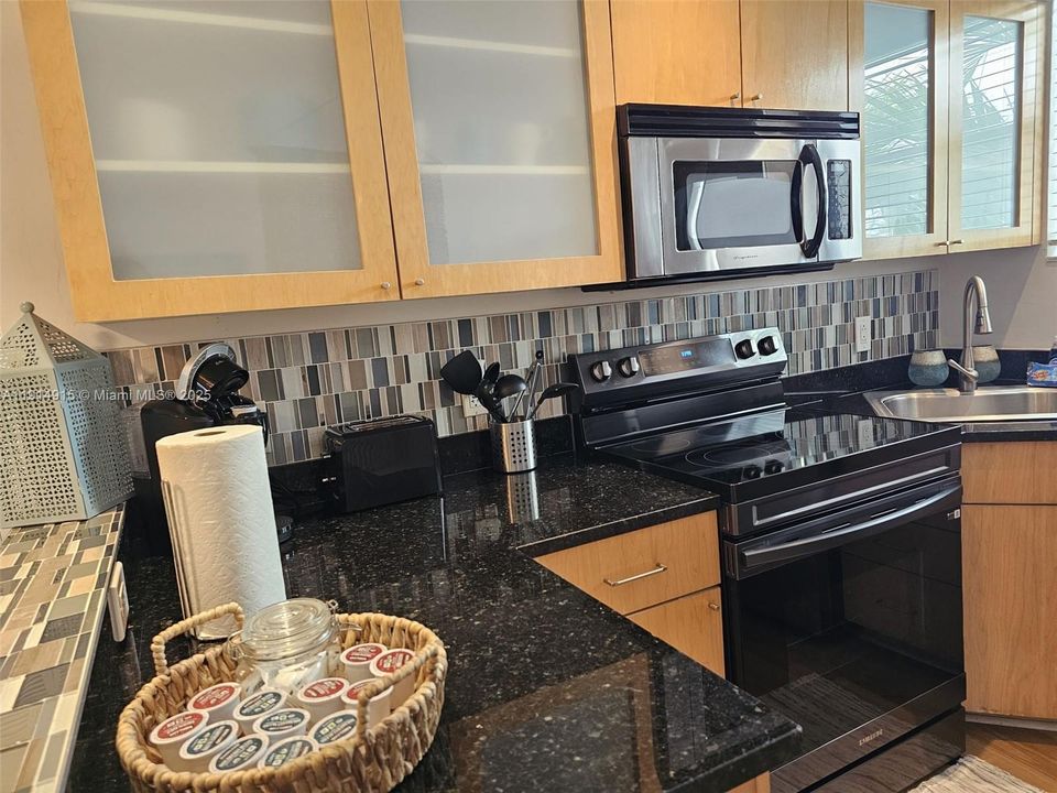 En Venta: $400,000 (0 camas, 1 baños, 414 Pies cuadrados)