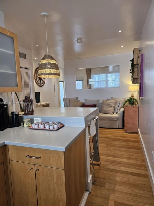 En Venta: $400,000 (0 camas, 1 baños, 399 Pies cuadrados)