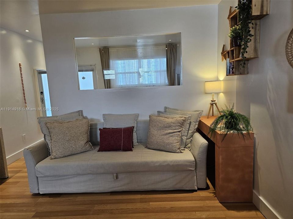 En Venta: $400,000 (0 camas, 1 baños, 399 Pies cuadrados)