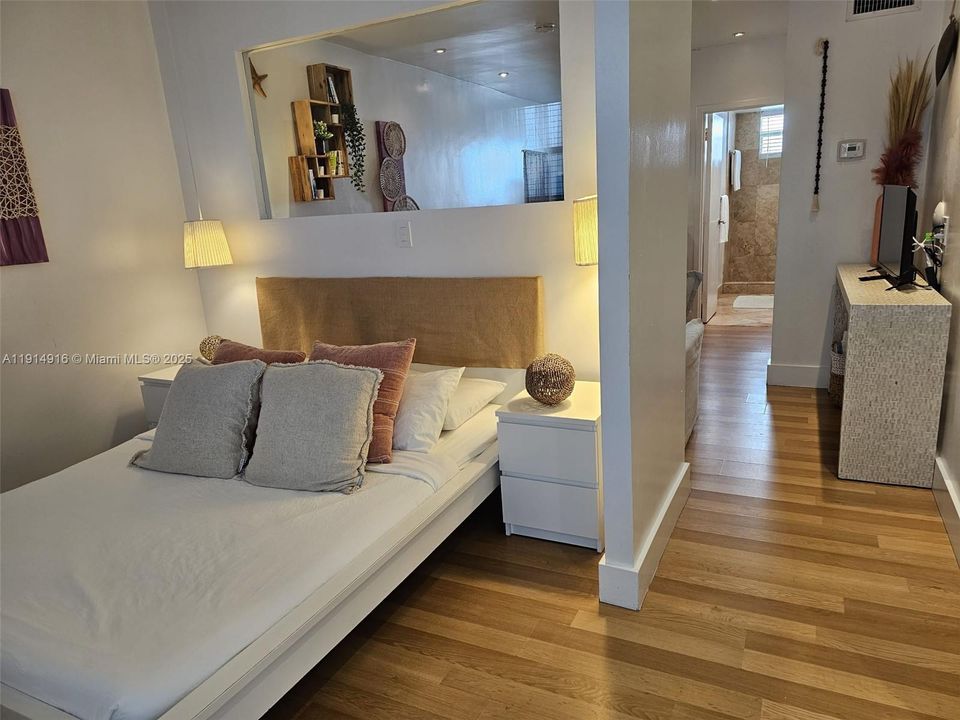 En Venta: $400,000 (0 camas, 1 baños, 399 Pies cuadrados)