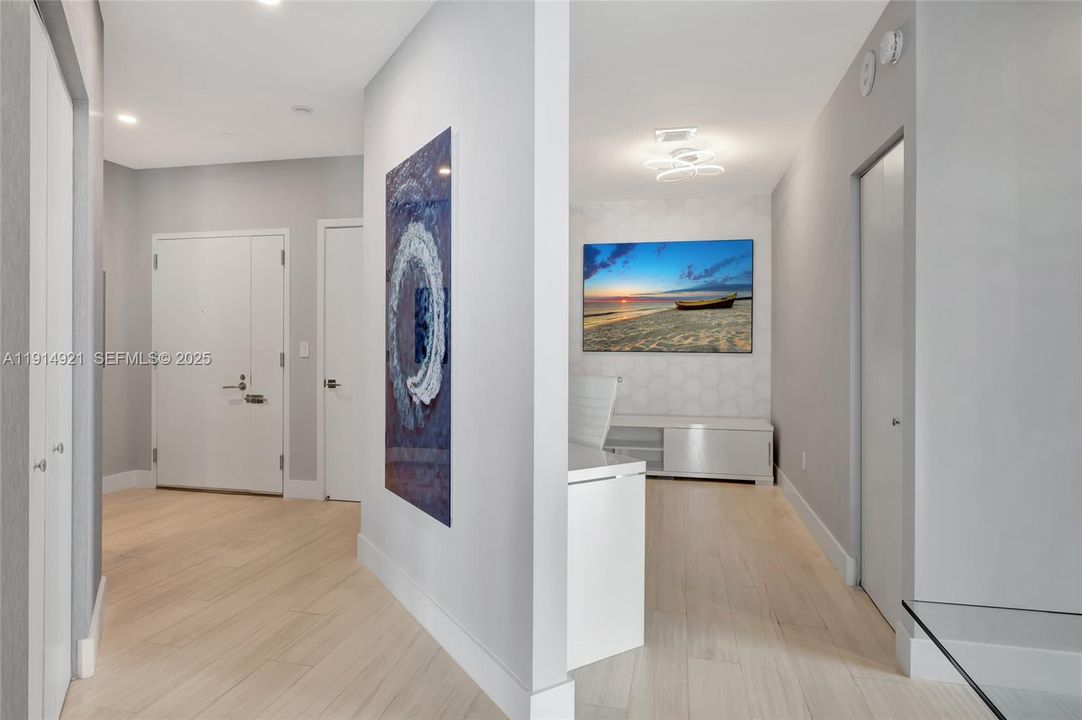 En Venta: $2,900,000 (3 camas, 3 baños, 1830 Pies cuadrados)