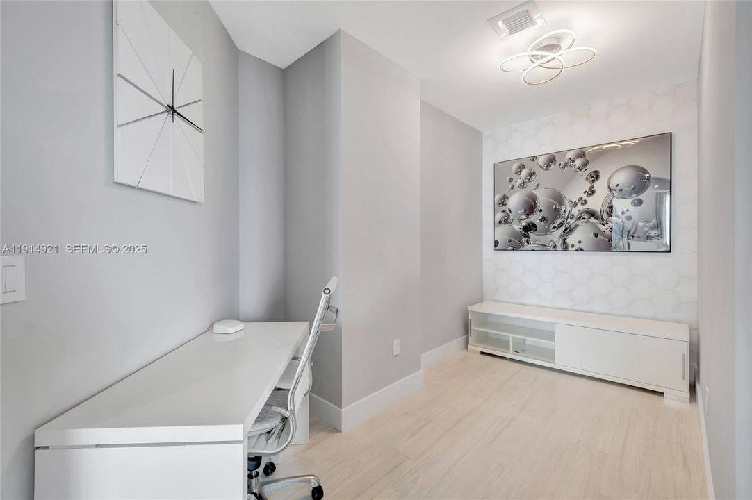 En Venta: $2,900,000 (3 camas, 3 baños, 1830 Pies cuadrados)