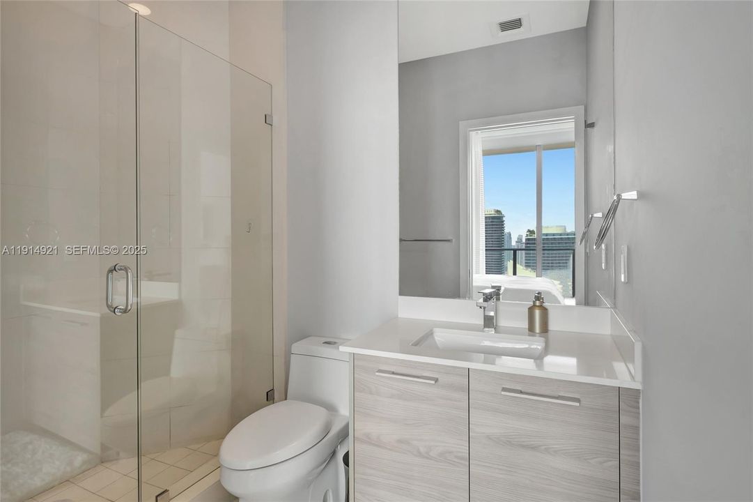 En Venta: $2,900,000 (3 camas, 3 baños, 1830 Pies cuadrados)