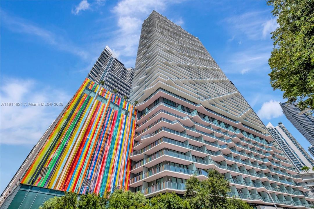 En Venta: $2,900,000 (3 camas, 3 baños, 1830 Pies cuadrados)