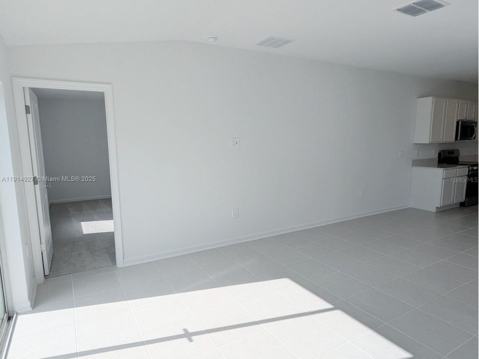 En Renta: $1,895 (3 camas, 2 baños, 1429 Pies cuadrados)