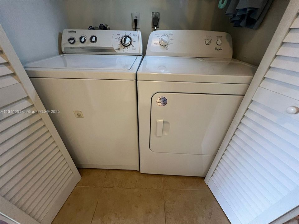 待售: $485,000 (3 贝兹, 2 浴室, 1854 平方英尺)