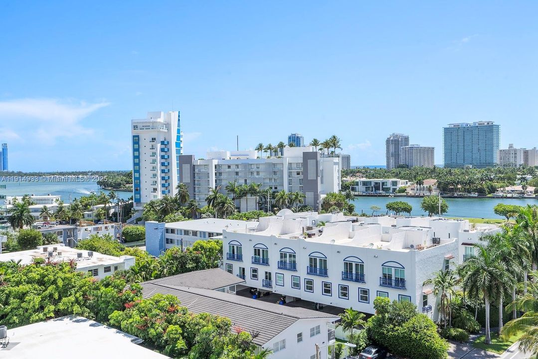 For Sale: $1,390,000 (3 beds, 3 baths, 1492 Square Feet)