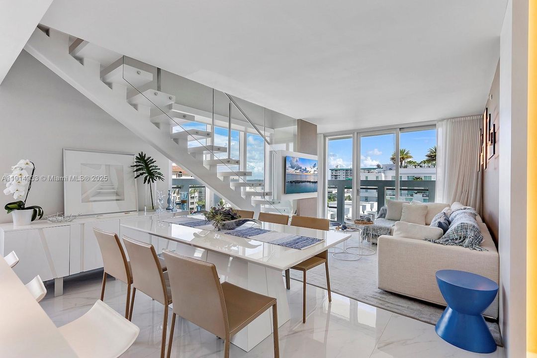 For Sale: $1,390,000 (3 beds, 3 baths, 1492 Square Feet)