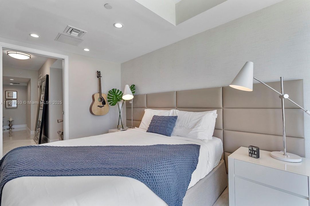 For Sale: $1,390,000 (3 beds, 3 baths, 1492 Square Feet)