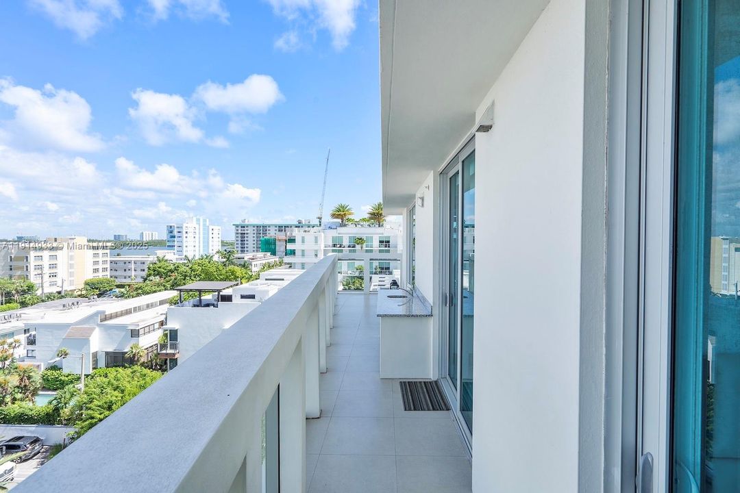 For Sale: $1,390,000 (3 beds, 3 baths, 1492 Square Feet)