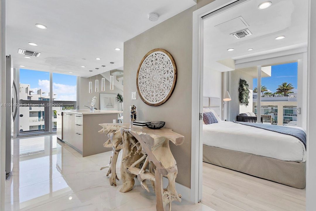 For Sale: $1,390,000 (3 beds, 3 baths, 1492 Square Feet)