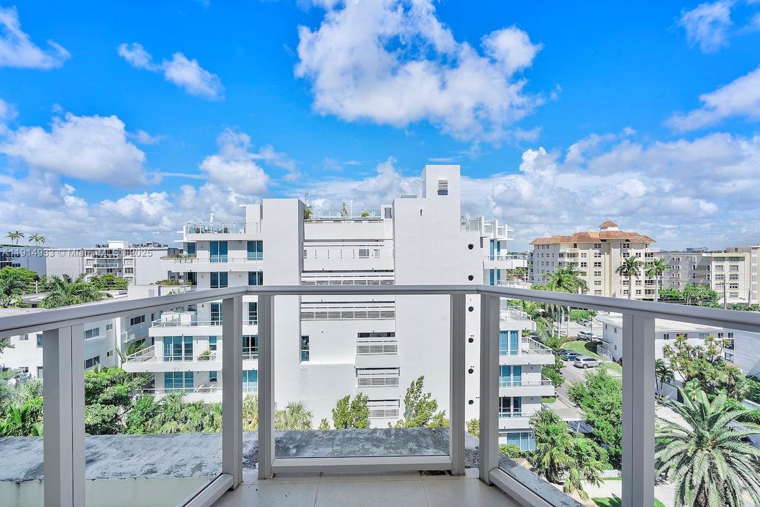 For Sale: $1,390,000 (3 beds, 3 baths, 1492 Square Feet)