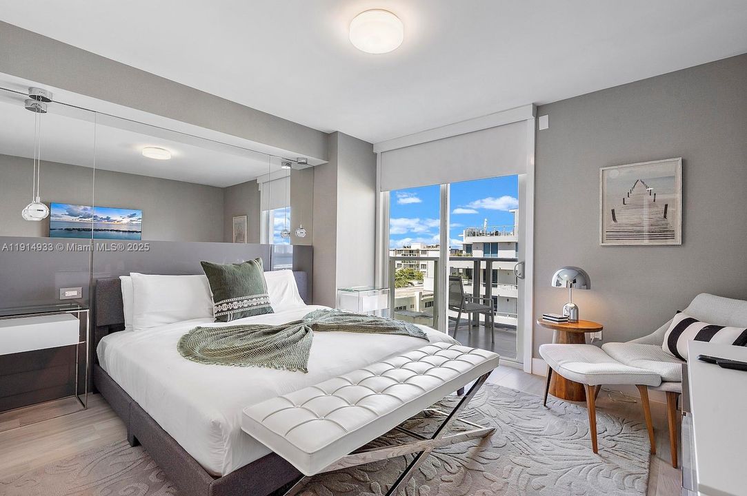 For Sale: $1,390,000 (3 beds, 3 baths, 1492 Square Feet)