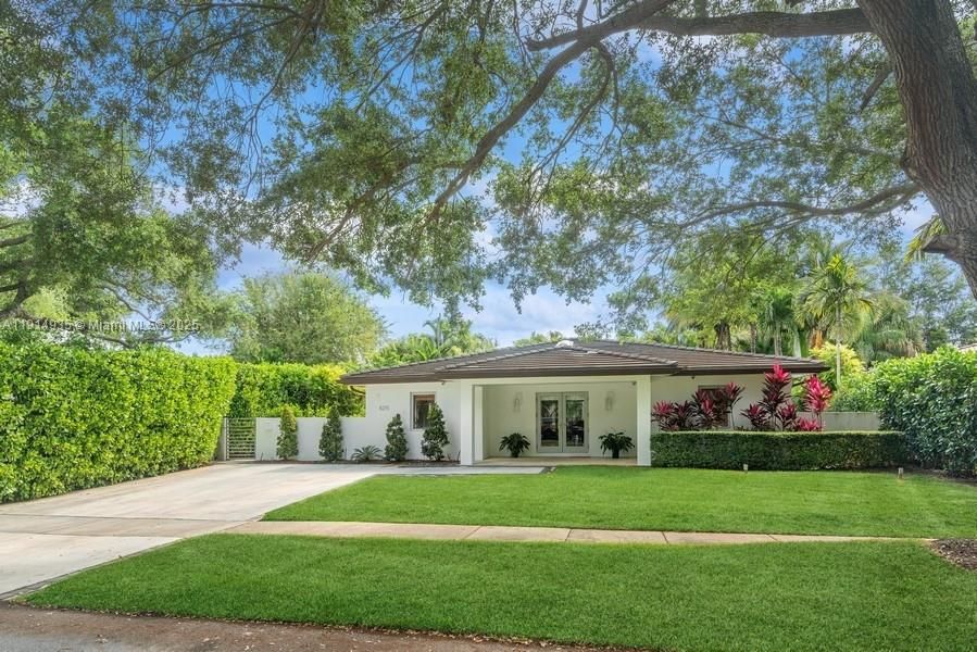 For Sale: $2,150,000 (4 beds, 3 baths, 2452 Square Feet)