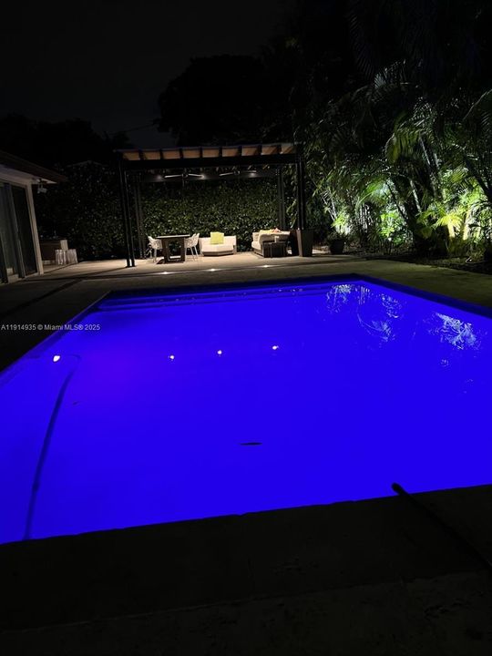 For Sale: $2,150,000 (4 beds, 3 baths, 2452 Square Feet)