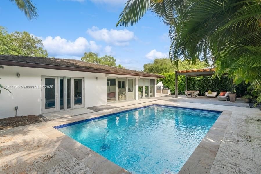 For Sale: $2,150,000 (4 beds, 3 baths, 2452 Square Feet)