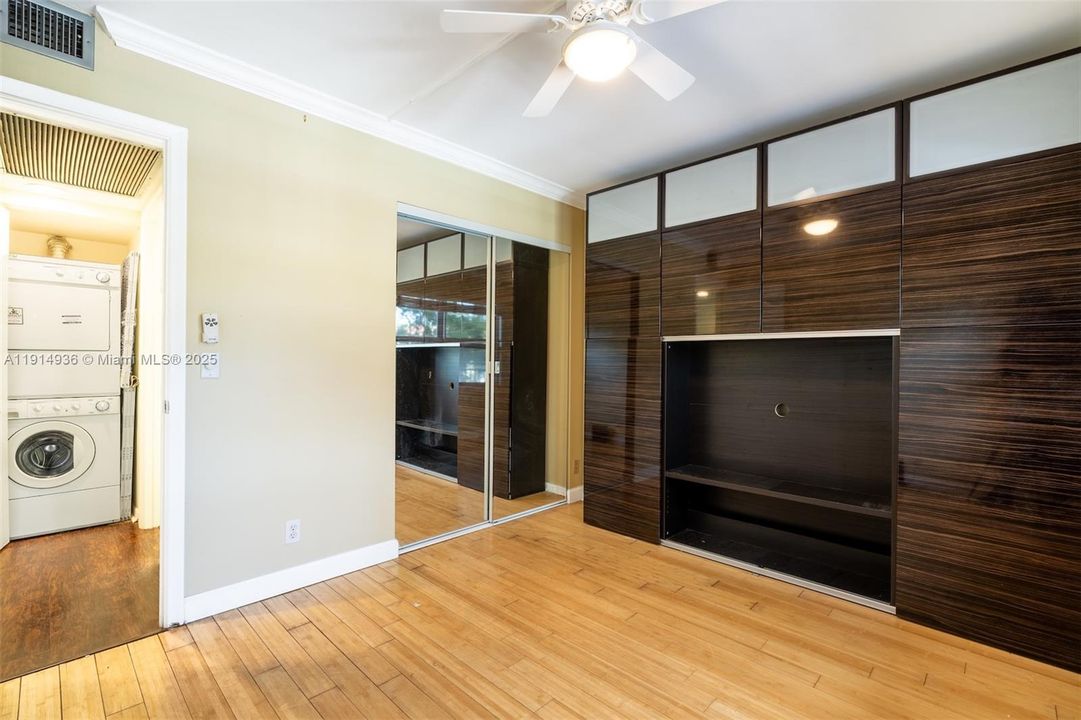 For Sale: $264,999 (2 beds, 2 baths, 1192 Square Feet)