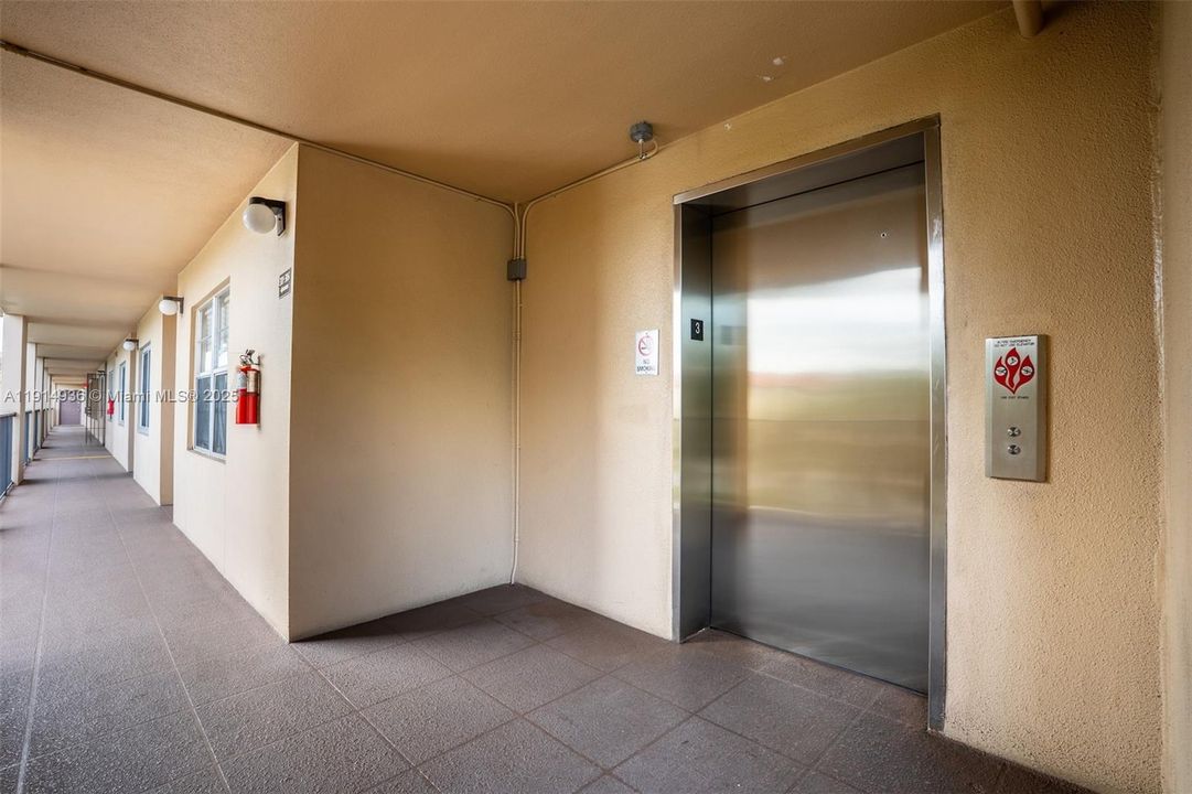 For Sale: $264,999 (2 beds, 2 baths, 1192 Square Feet)