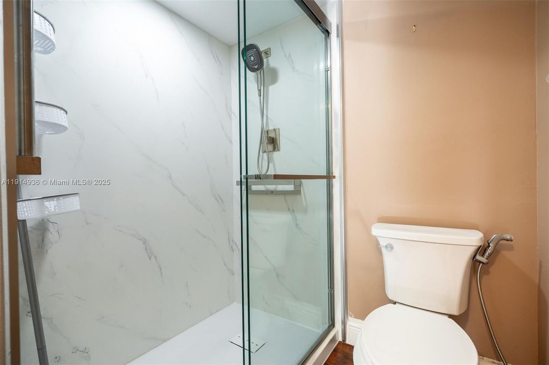 For Sale: $264,999 (2 beds, 2 baths, 1192 Square Feet)