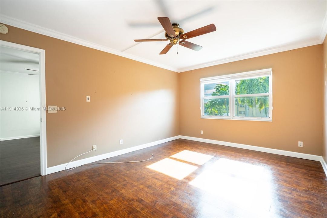 For Sale: $264,999 (2 beds, 2 baths, 1192 Square Feet)