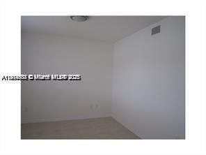 Active With Contract: $1,720 (2 beds, 1 baths, 749 Square Feet)