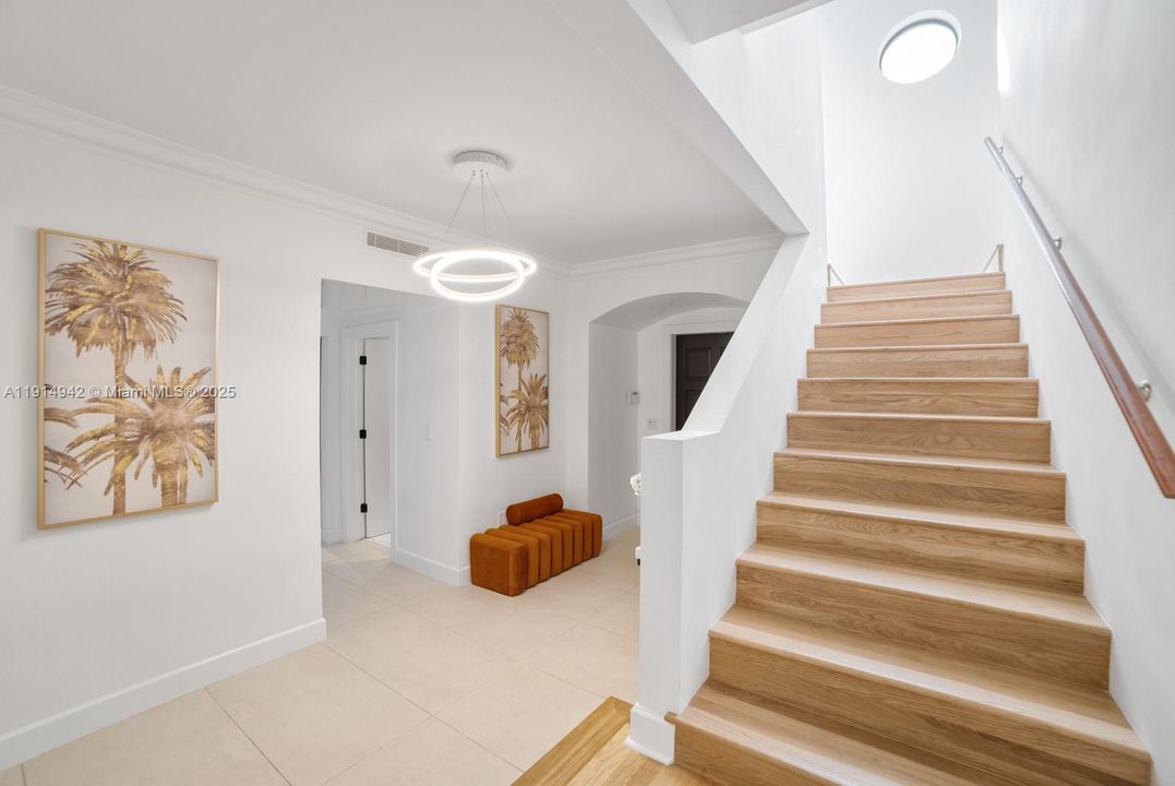 For Sale: $5,795,000 (5 beds, 5 baths, 4084 Square Feet)