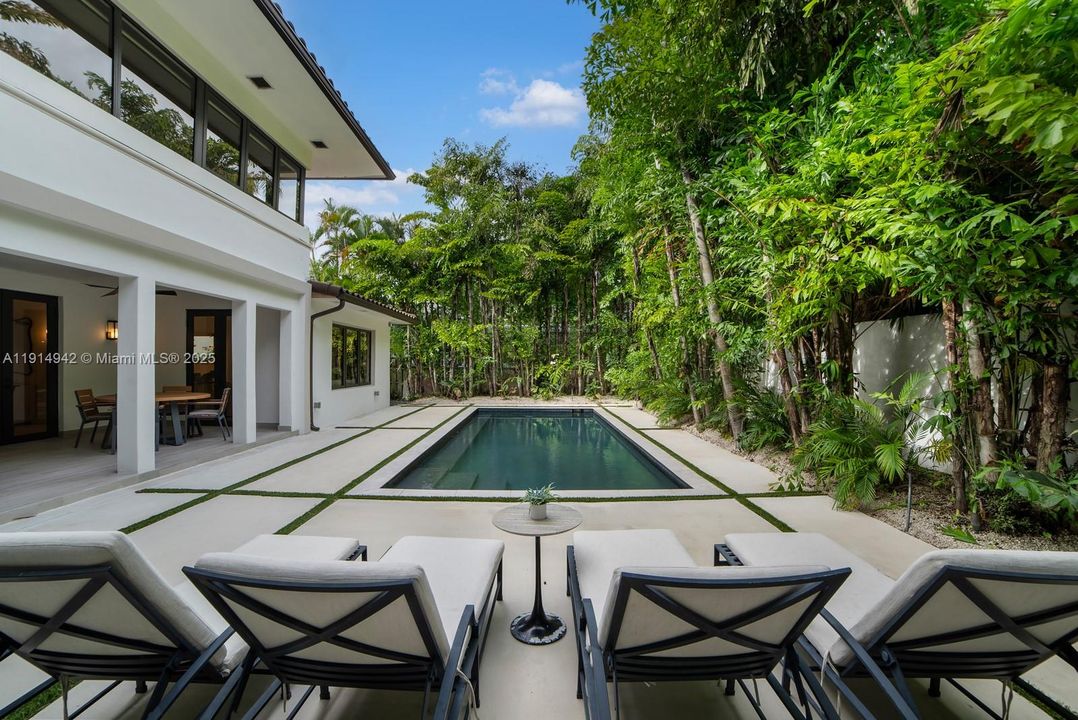 For Sale: $5,795,000 (5 beds, 5 baths, 4084 Square Feet)